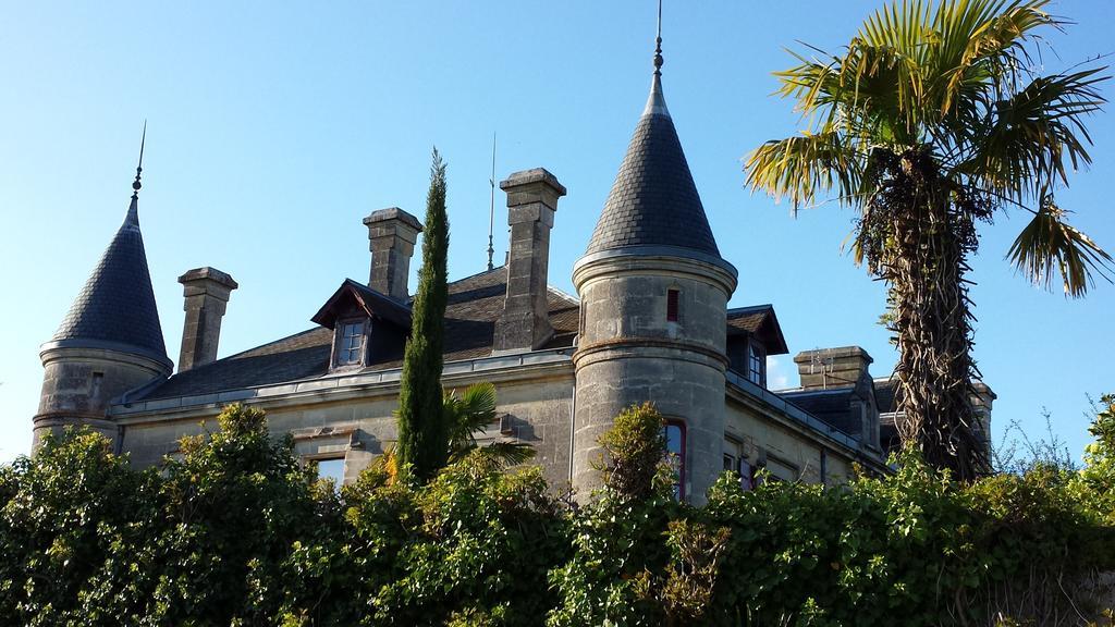 Chateau De La Grave Bourg-sur-Gironde Exterior photo